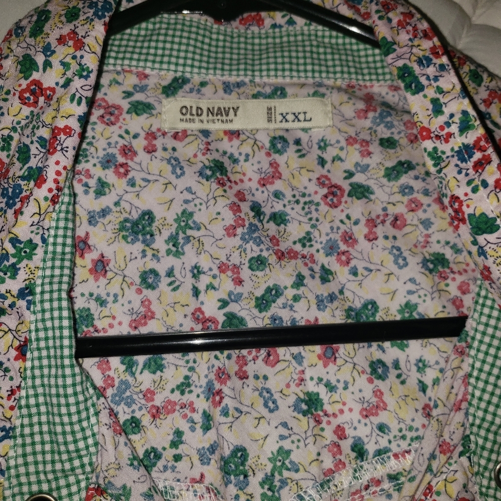 Button up top - Picture 6 of 6